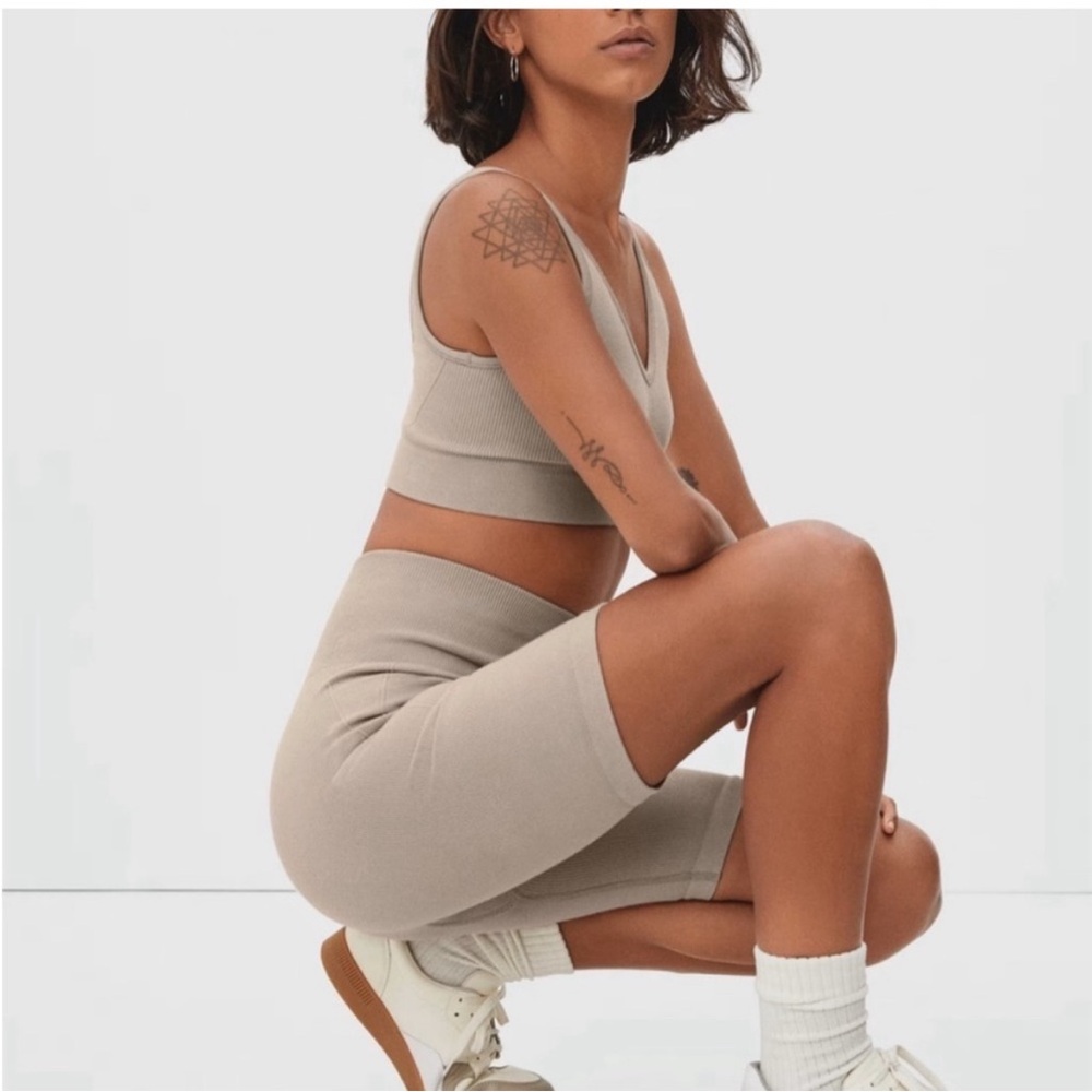 Everlane Seamless Bike Short